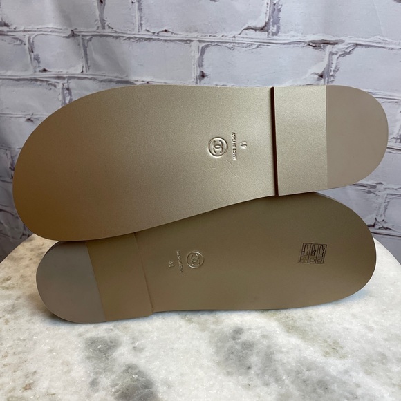 Chanel 21C Iridescent Lambskin Light Bronze Sandals - Picture 6 of 10